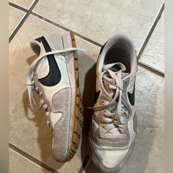 Nike Air Pegasus 83 White Gum - Picture 2 of 5